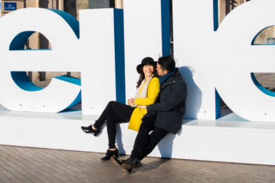Séance d'engagement entre Marseille et Cassis avec un couple venu d'Asie