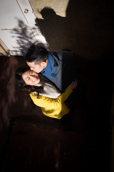 Séance d'engagement entre Marseille et Cassis avec un couple venu d'Asie