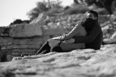 Séance d'engagement entre Marseille et Cassis avec un couple venu d'Asie