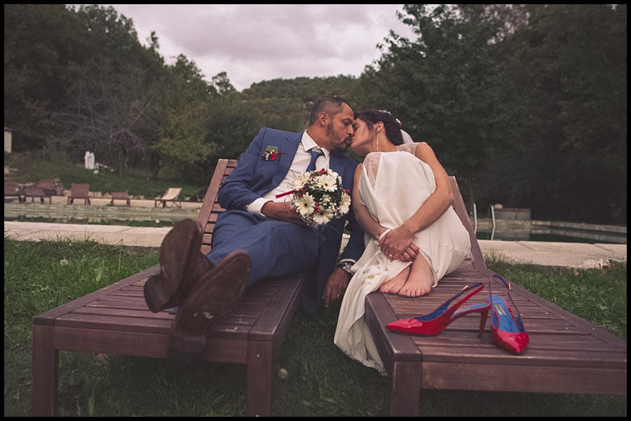 Mariage champêtre à l'Auberge des Seguins à Buoux dans le Luberon