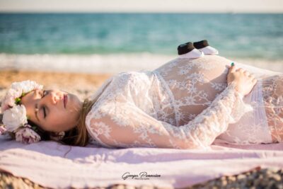 photo de grossesse en bord de mer à Cassis-Georges Panossian photographe